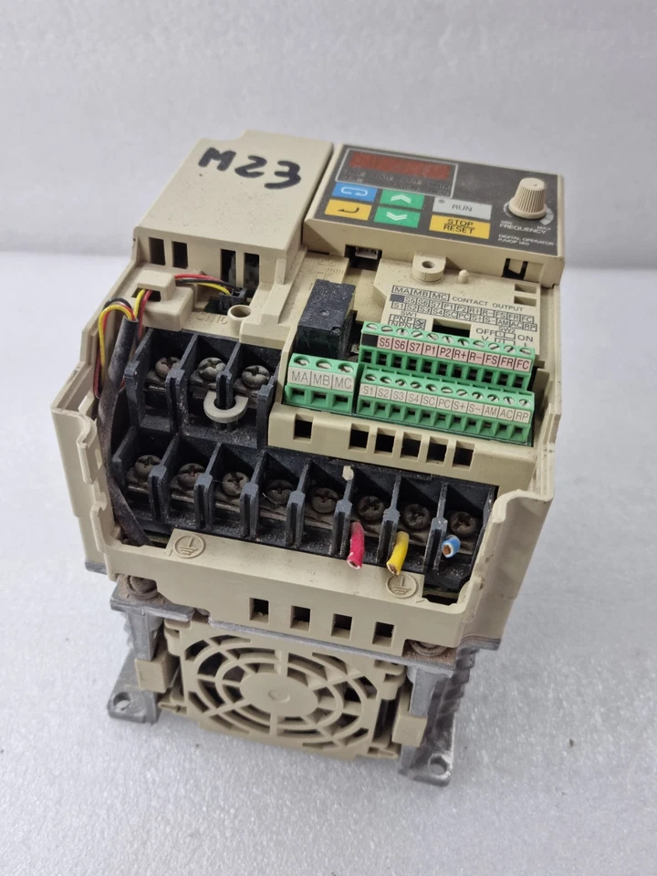 OMRON 3G3MV-A2015 INVERTER 3PH 3kVA 200-230VAC (USED CONDITION)